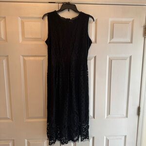 Veiisar Black Lace Midi Dress